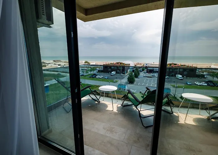 North Club Apartments II