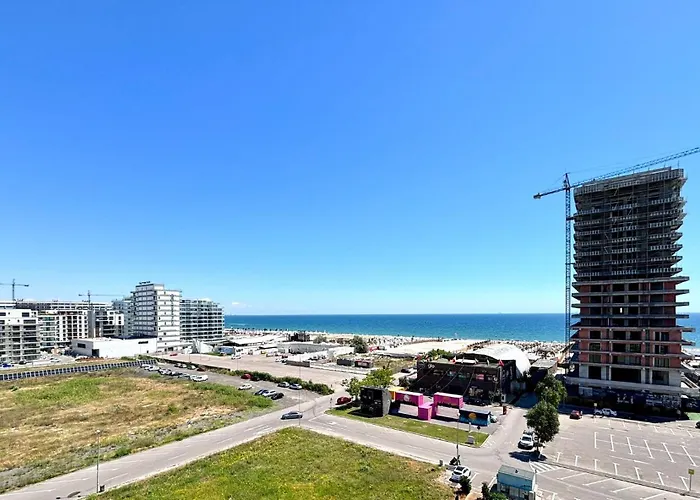 North Club Apartments II