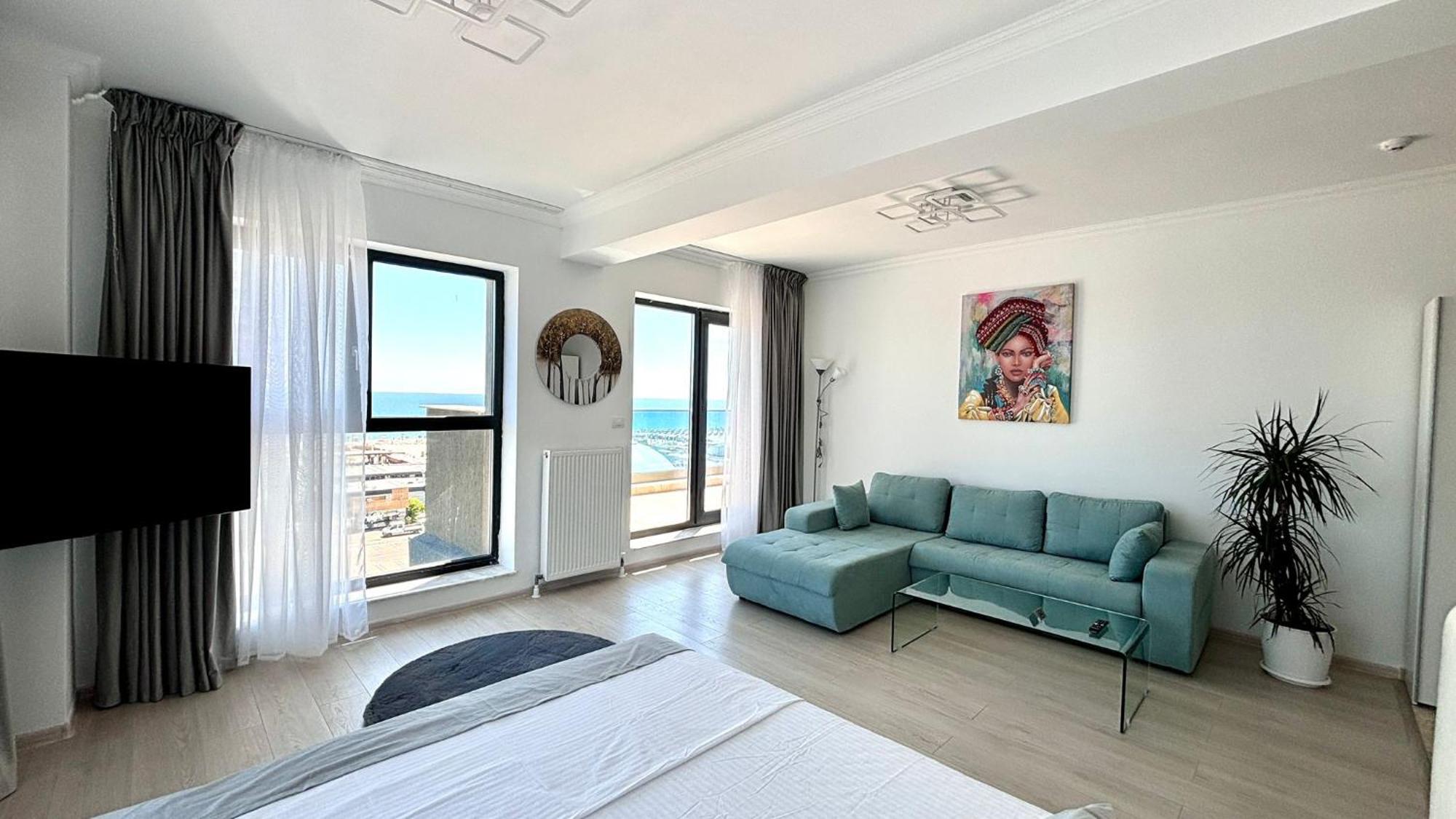 North Club Ii *