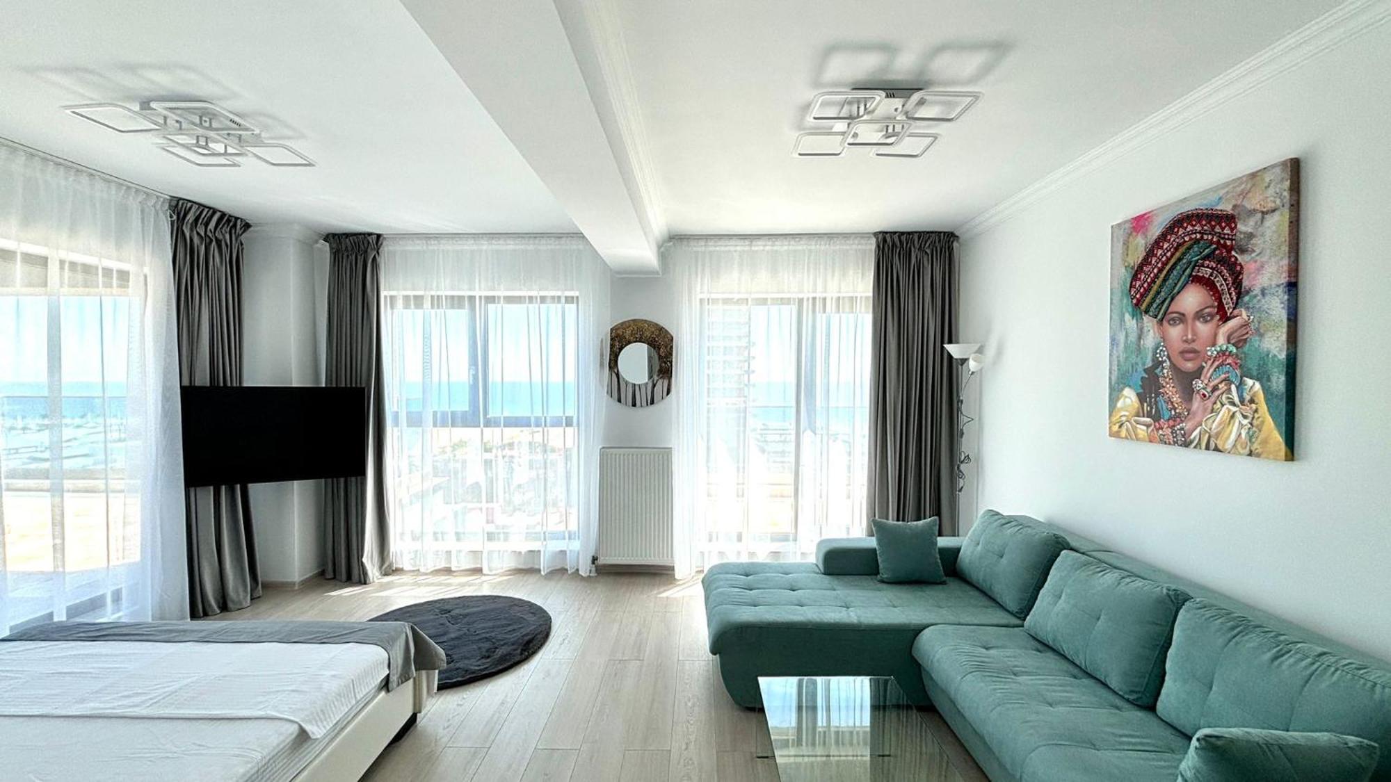 North Club Ii *